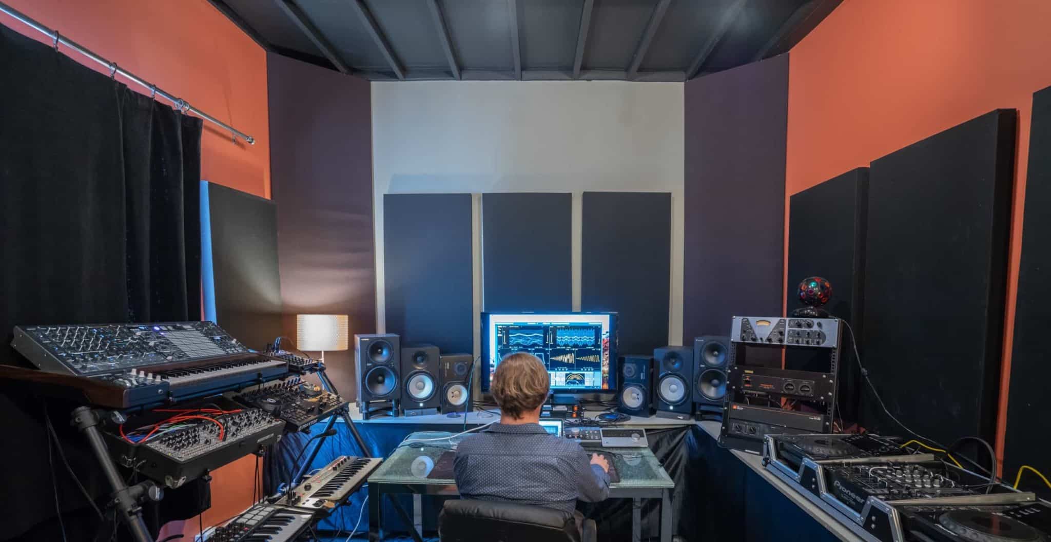 Garnish Music Production School | Chicago